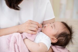 鼻が詰まっている赤ちゃん