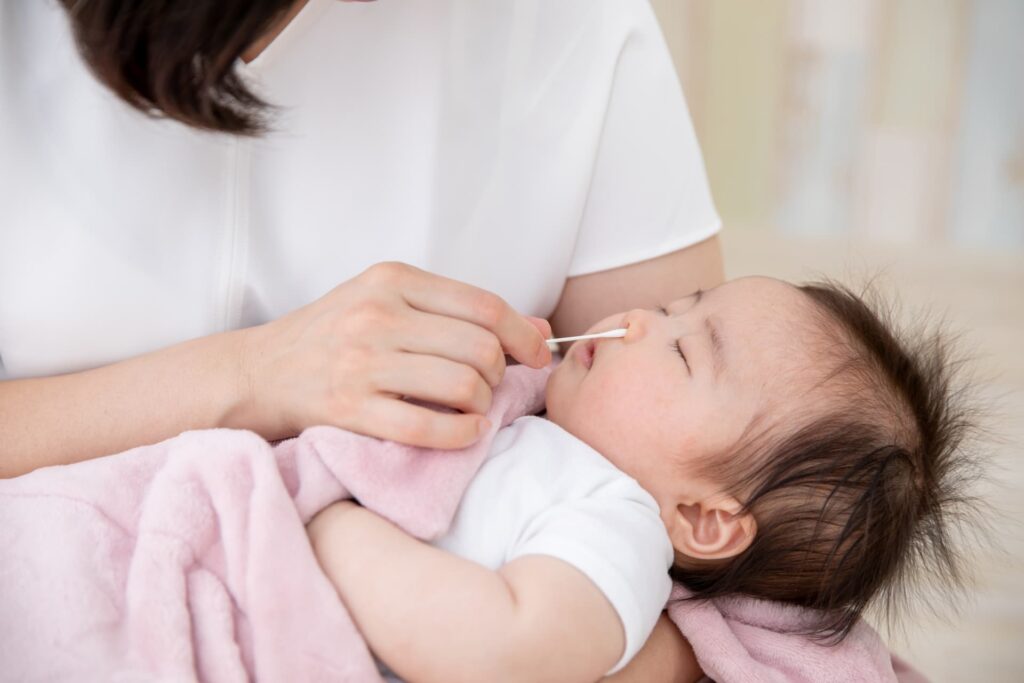 鼻が詰まっている赤ちゃん