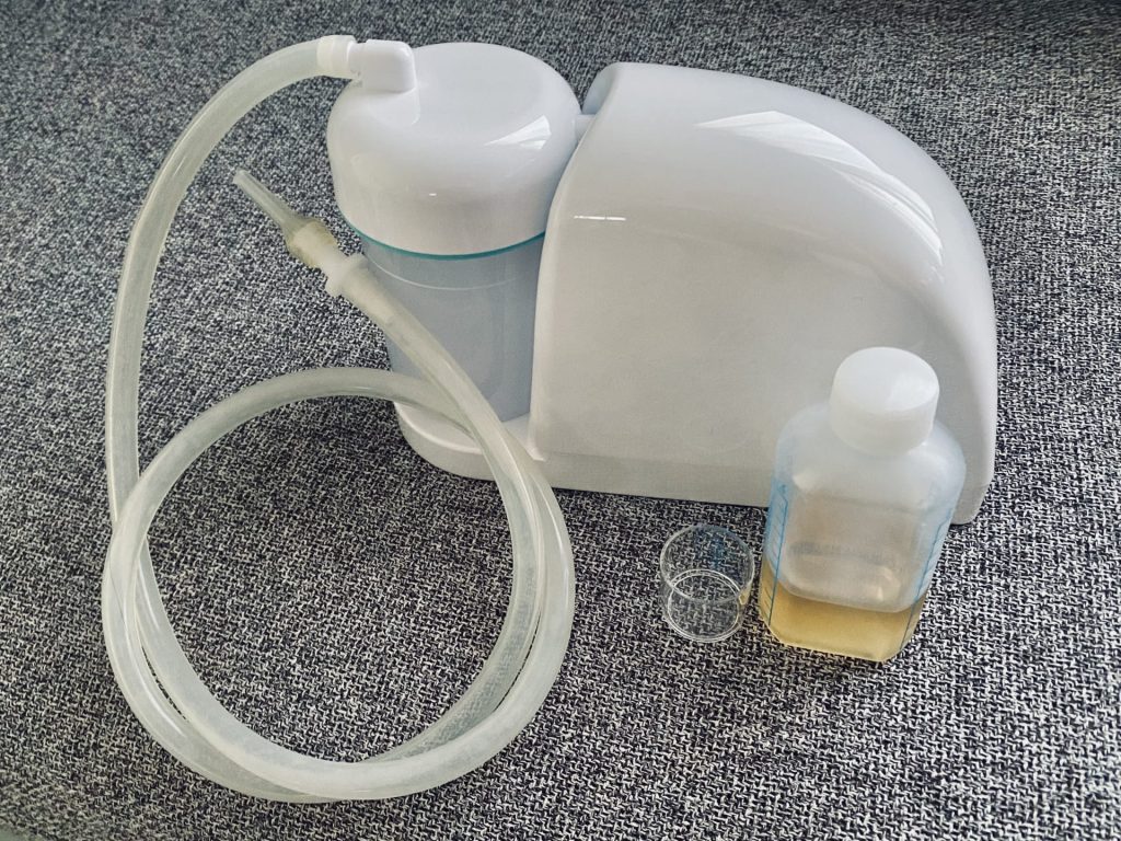 電動鼻吸い器